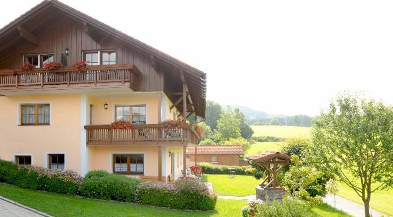 Ferienwohnungen Holzferienhaeuser Leithenwald Zwiesel Bagian luar foto